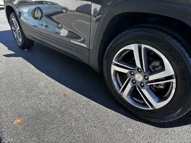 Used 2021 GMC Terrain SLT AWD/4WD image 11