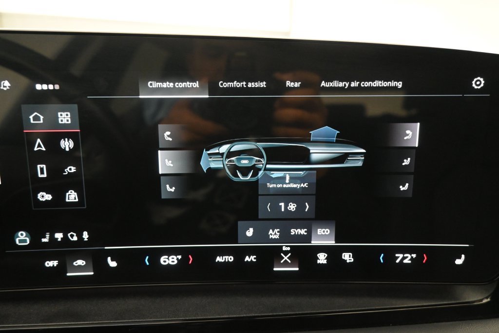 Used 2025 Audi Q6 e-tron Premium w/ Convenience Package AWD/4WD image 11