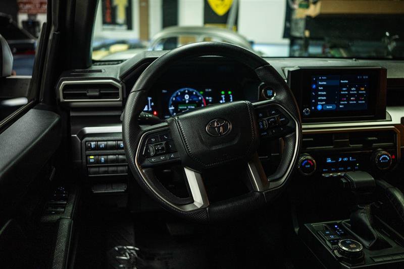Used 2026 Toyota 4Runner SR5 AWD/4WD image 15