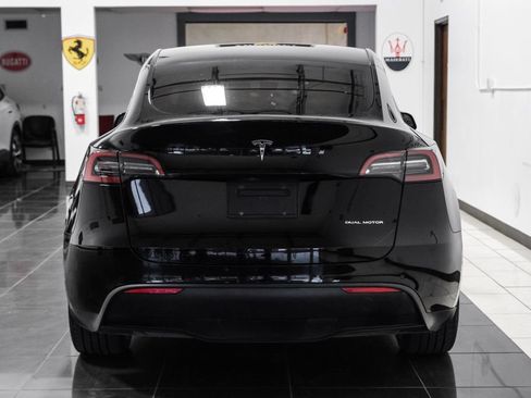 Used 2022 Tesla Model Y Long Range AWD/4WD image 9