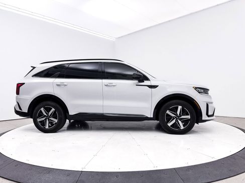 Used 2022 Kia Sorento S w/ Panoramic Sunroof Package image 39