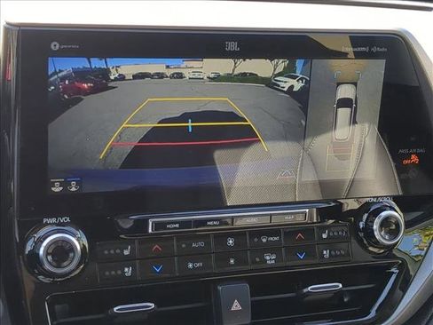 Certified 2020 Toyota Highlander Limited image 14