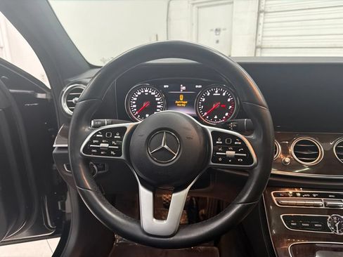 Used 2019 Mercedes-Benz E 300 image 15