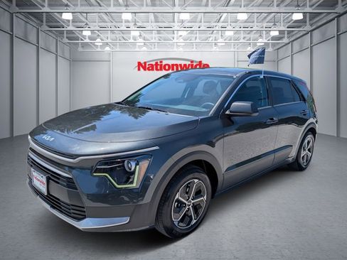 Certified 2025 Kia Niro LX FWD image 1