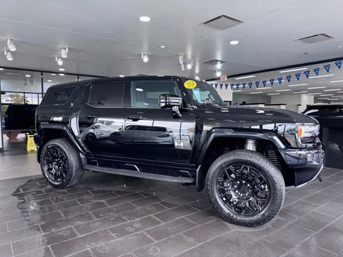 Used 2024 GMC Hummer EV 2X w/ LPO, Illumination Package image 6