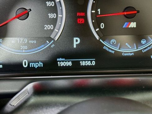 Used 2016 BMW M6 Convertible RWD image 17