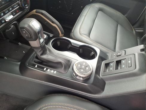 New 2026 Ford Bronco Badlands w/ Sasquatch Package image 10