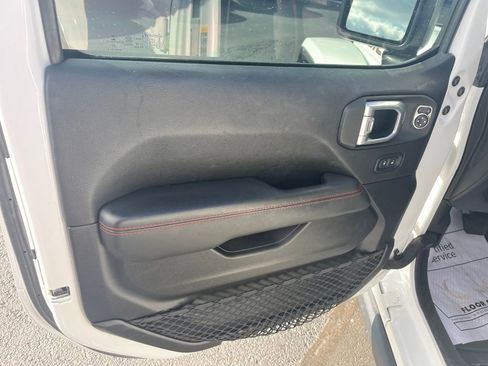 Used 2021 Jeep Wrangler Unlimited Rubicon w/ Cold Weather Group image 19