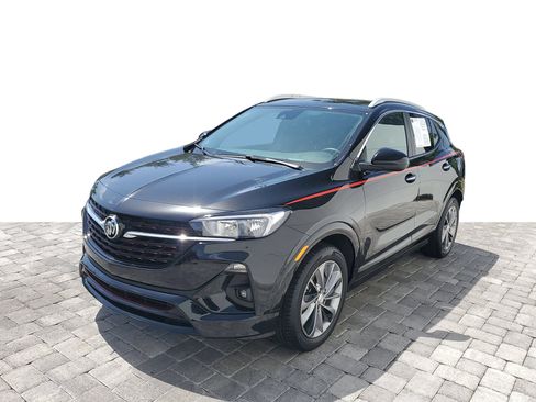 Used 2023 Buick Encore GX Select w/ Sport Touring Package FWD image 3