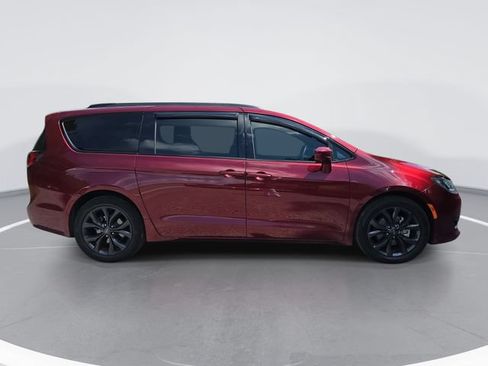 Used 2019 Chrysler Pacifica Touring-L w/ Advanced Safetytec Group FWD image 3