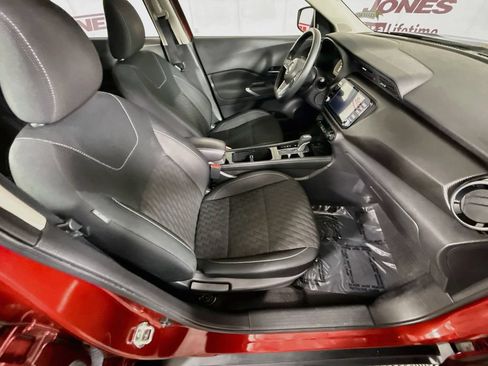 Certified 2021 Nissan Kicks SV FWD image 27