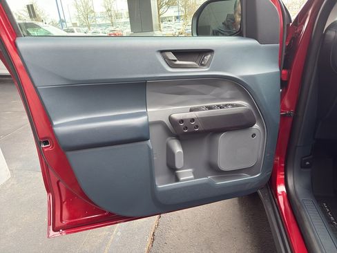 Used 2026 Ford Maverick Lariat w/ Black Appearance Package image 14