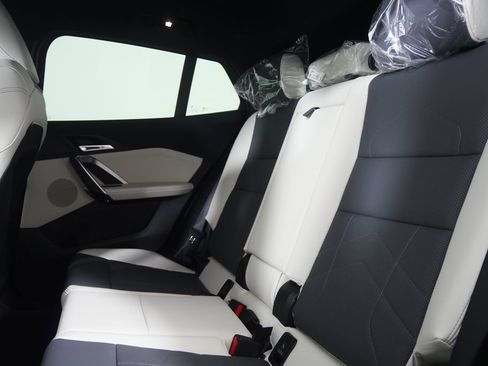 New 2026 BMW X2 xDrive28i w/ Technology Package image 15