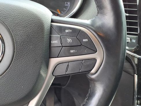 Used 2022 Jeep Grand Cherokee Laredo X AWD/4WD image 21
