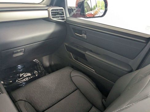 Certified 2025 Toyota Tundra Limited AWD/4WD image 37