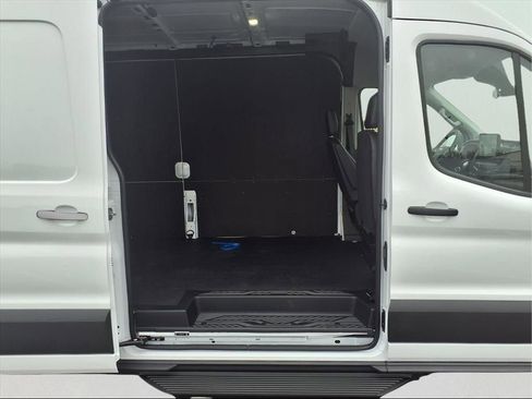 New 2026 Ford Transit 250 148 Medium Roof w/ Load Area Protection Package RWD image 24