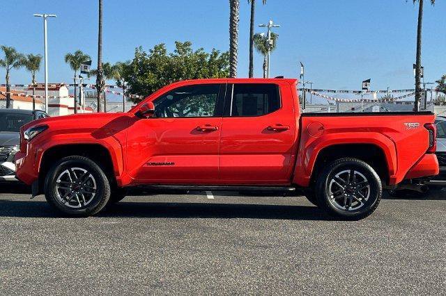 Used 2024 Toyota Tacoma TRD Sport w/ TRD Sport Upgrade Package AWD/4WD image 7