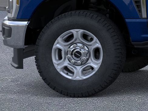 New 2026 Ford F250 XLT w/ XLT Premium Package image 19