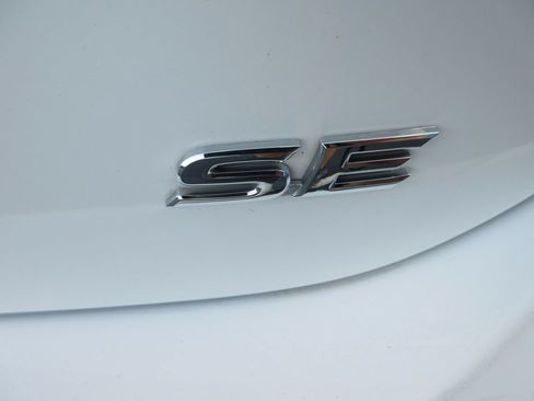 Used 2024 Toyota Camry SE FWD image 10