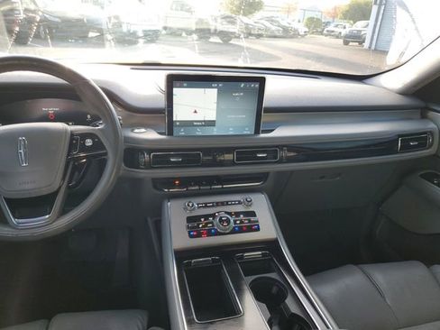 Used 2021 Lincoln Aviator Reserve w/ Equipment Group 201A image 12