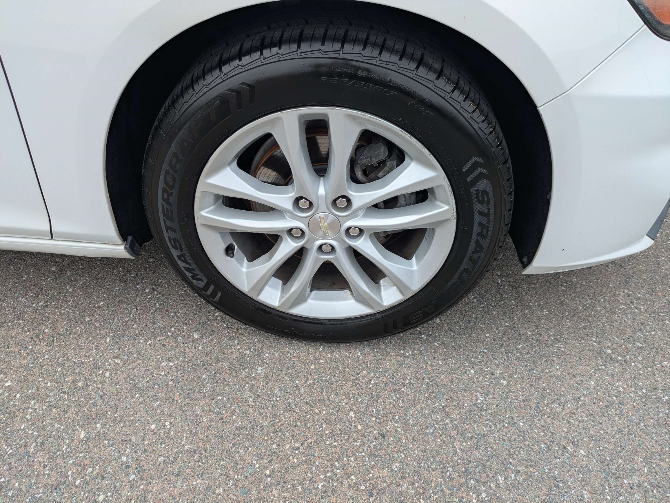 Used 2018 Chevrolet Malibu LT FWD image 10