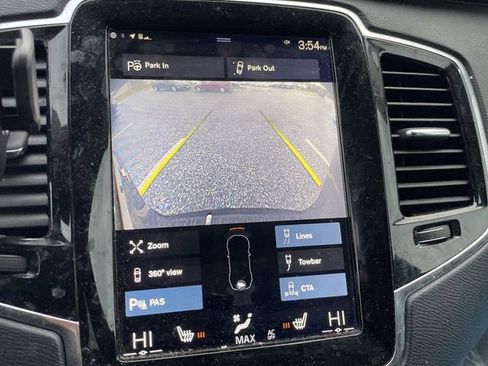 Used 2018 Volvo XC90 T8 Momentum w/ Convenience Package image 10