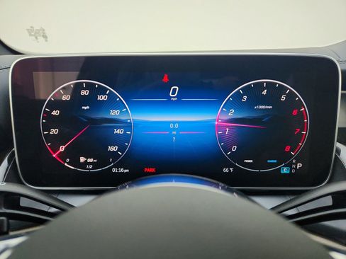 Certified 2025 Mercedes-Benz GLC 300 image 13