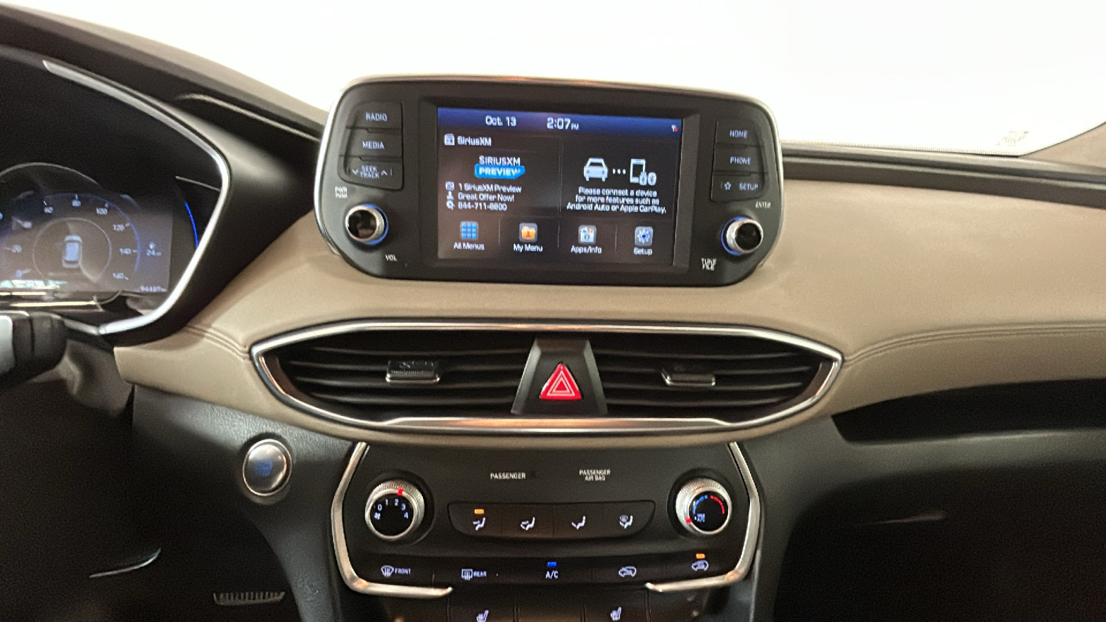 Used 2019 Hyundai Santa Fe SEL FWD image 28