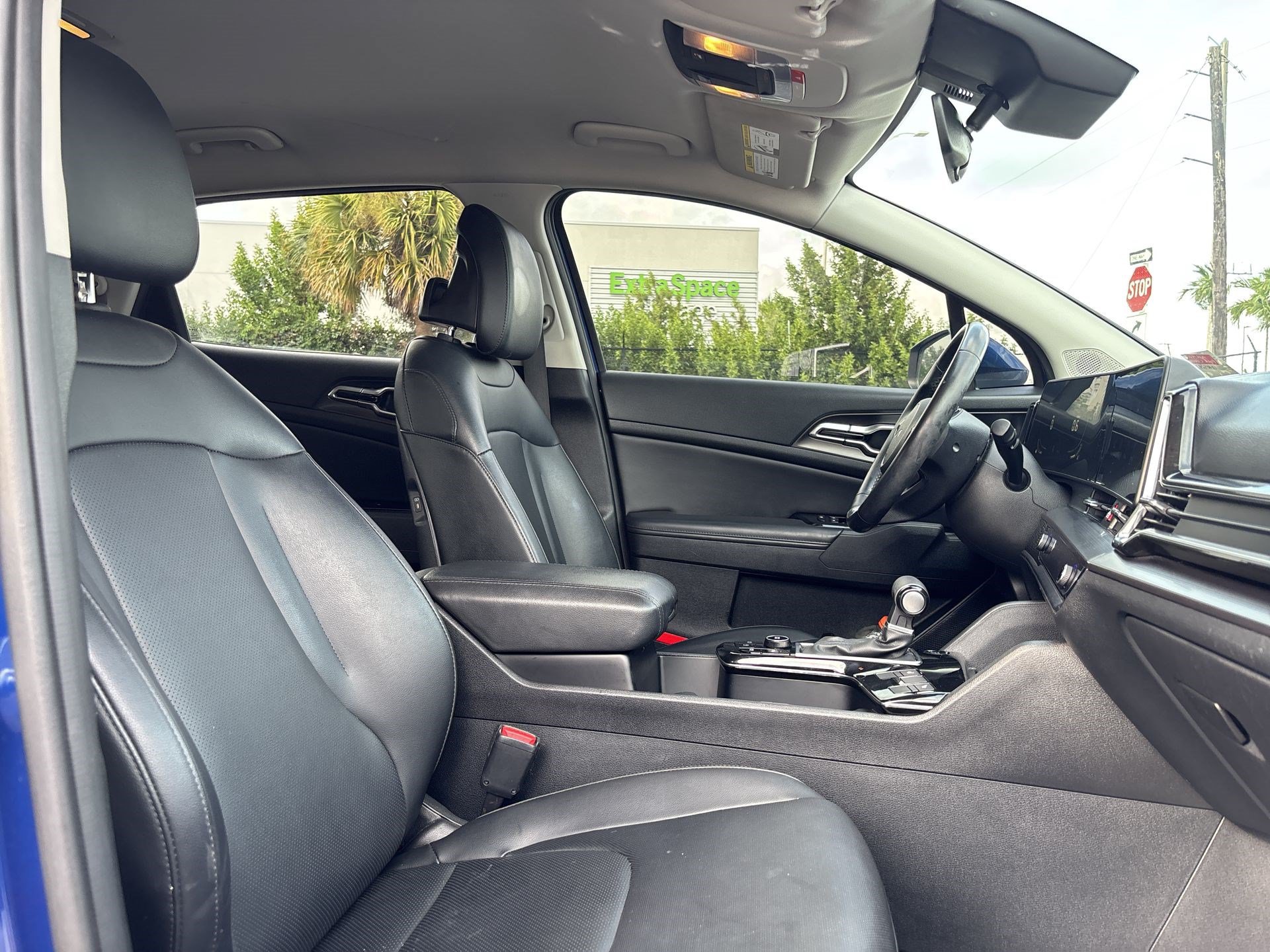 Used 2023 Kia Sportage EX FWD image 23