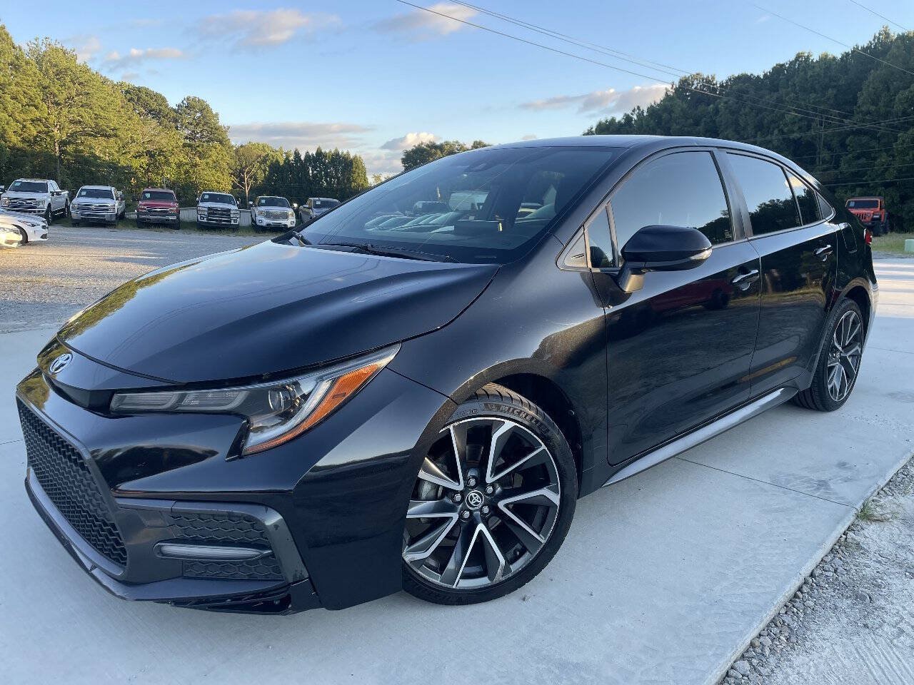 Used 2020 Toyota Corolla SE FWD image 3