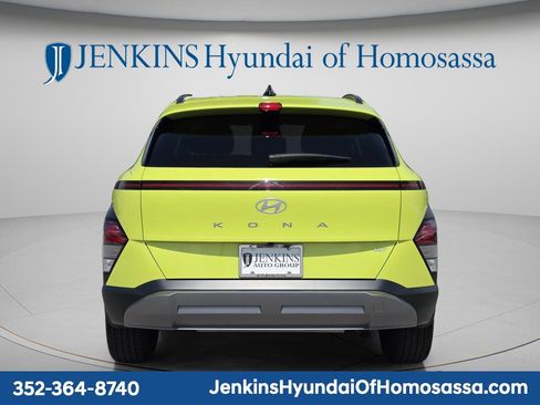 Used 2026 Hyundai Kona SEL Premium FWD image 6
