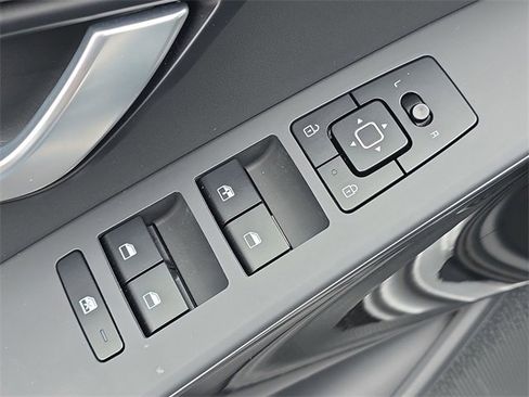 Used 2024 Kia Niro EX image 20