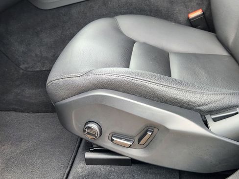 Used 2023 Volvo XC60 B5 Plus w/ Climate Package image 26