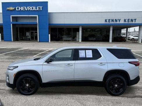 Used 2022 Chevrolet Traverse LS FWD image 32