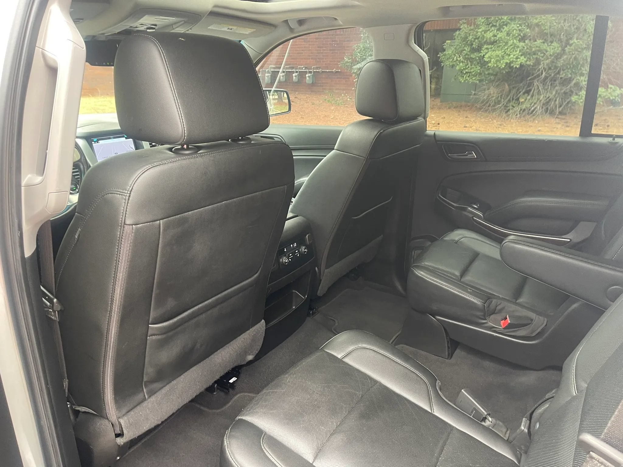 Used 2019 GMC Yukon SLT w/ Premium Edition RWD image 12
