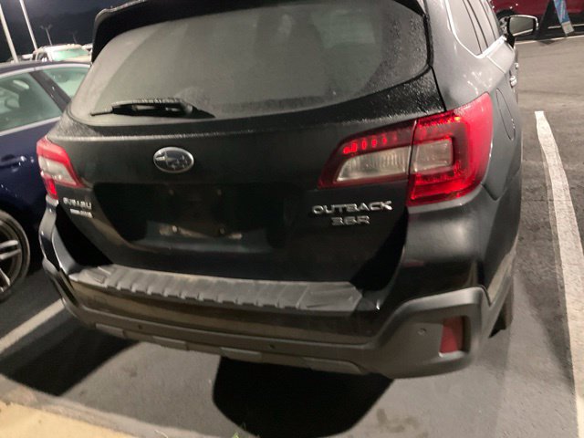 Used 2019 Subaru Outback 3.6R Touring AWD/4WD image 8