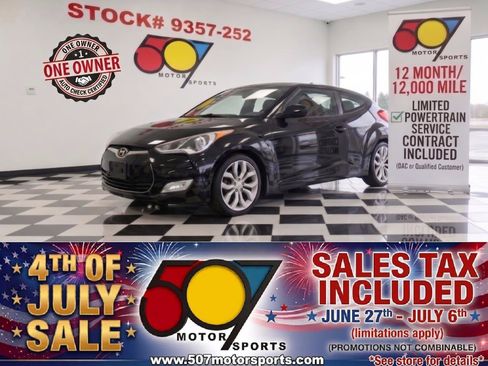 Used 2013 Hyundai Veloster w/ Style Pkg FWD image 1