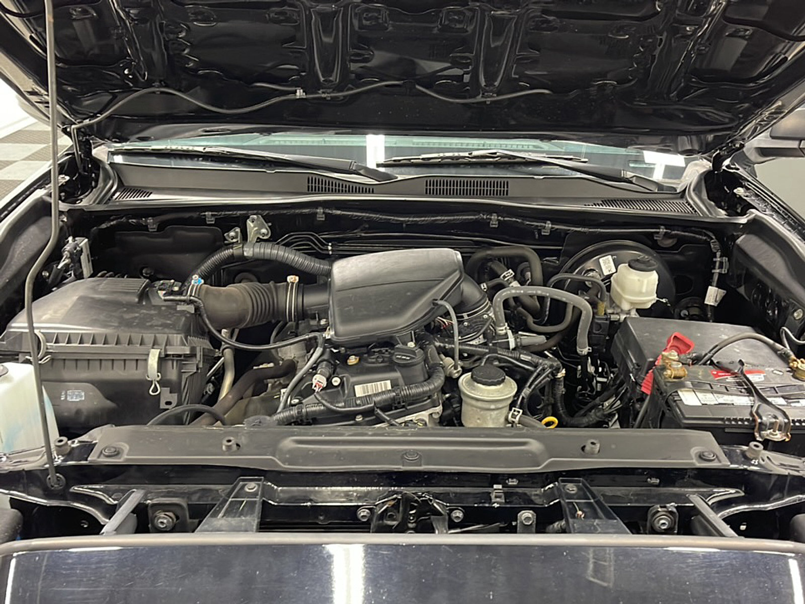 Used 2021 Toyota Tacoma SR AWD/4WD image 23
