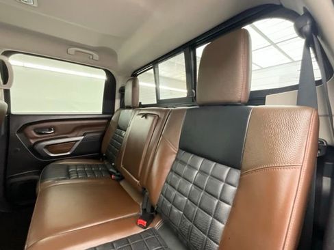 Used 2019 Nissan Titan Platinum Reserve w/ Platinum Utility Package image 7