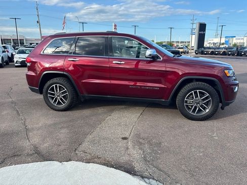 Used 2020 Jeep Grand Cherokee Limited w/ Trailer Tow Group IV AWD/4WD image 4
