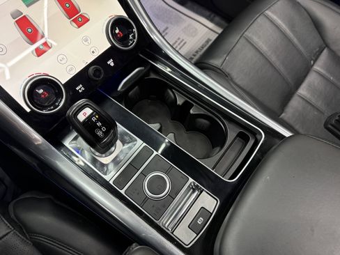 Used 2018 Land Rover Range Rover Sport HSE Dynamic image 24