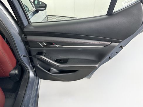 Used 2024 MAZDA MAZDA3 s image 29