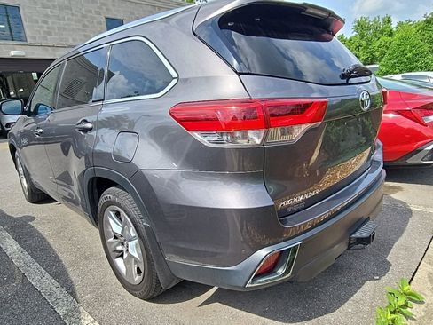 Used 2017 Toyota Highlander Limited AWD/4WD image 5