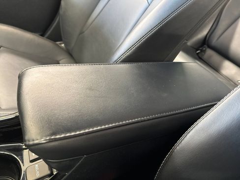 Used 2021 Toyota Prius Prime XLE FWD image 29