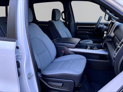 Used 2025 RAM 1500 Big Horn AWD/4WD image 9