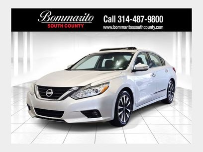 Used 2017 Nissan Altima 2.5 SL w/ Moonroof Package