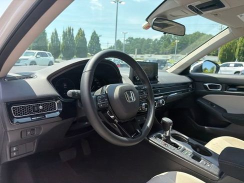 Certified 2022 Honda Civic EX image 12