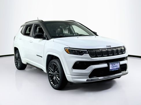 Used 2022 Jeep Compass High Altitude AWD/4WD image 3