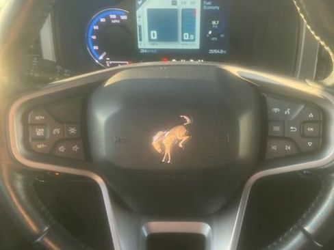 Used 2023 Ford Bronco Outer Banks image 7