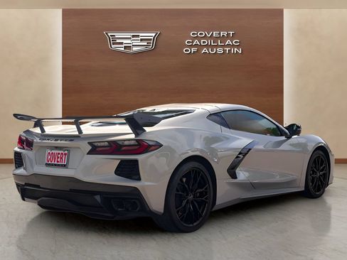Used 2023 Chevrolet Corvette Stingray Preferred Cpe w/ Z51 Performance Package RWD image 4